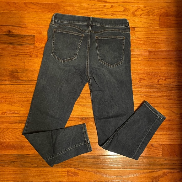 Ann Taylor Women’s The Skinny Size 8 Jeans - Picture 5 of 7